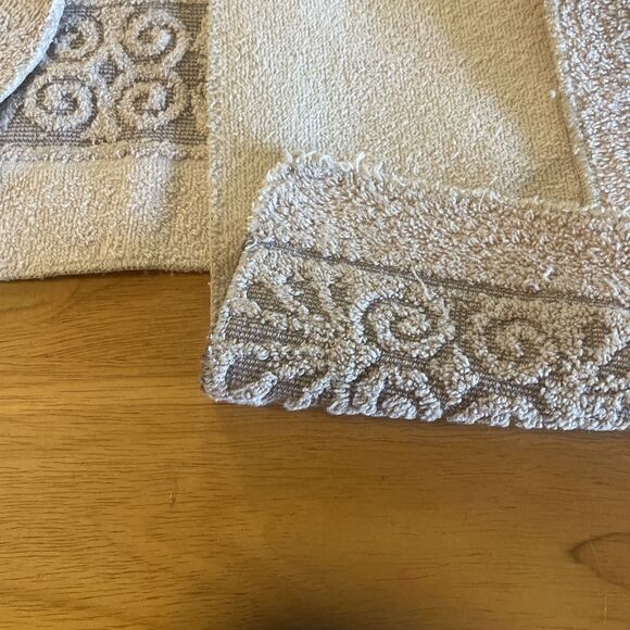 2 Vintage Cannon Washcloth Sculpted Tan Brown Decorative Retro MCM Face Cloth - Picture 6 of 6